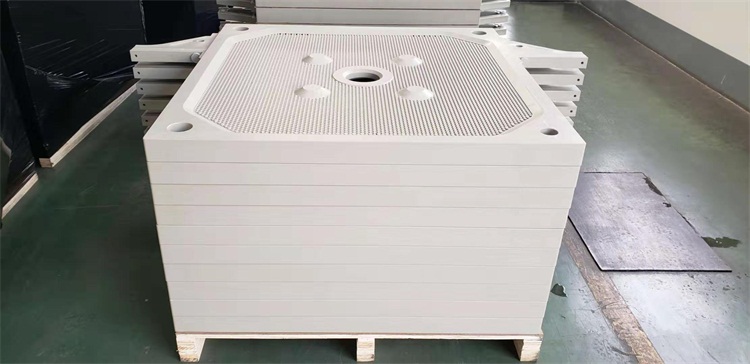 壓濾機(jī)濾板成品車間