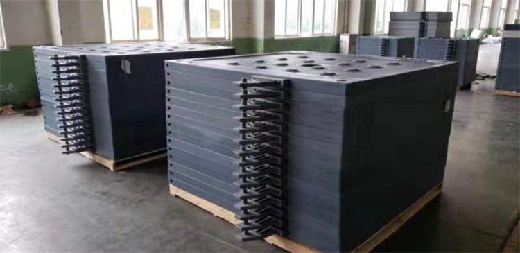 壓濾機(jī)濾板成品車間 (7)